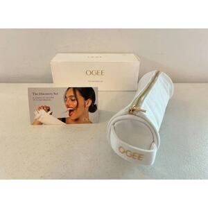 OGEE NWOT White Pencil Brush Case Cosmetics Makeup Bag Zippered with Handle